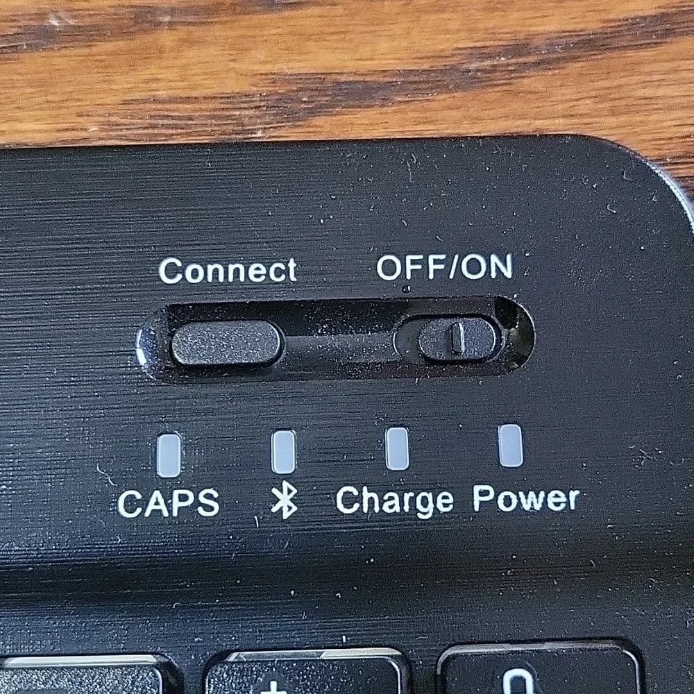 Blue tooth keyboard